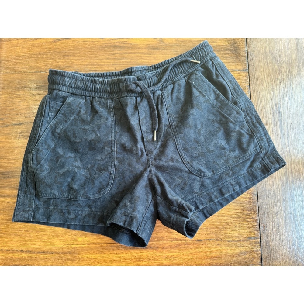Athleta Camo Farallon Shorts Black Camouflage Organic Cotton Size 8